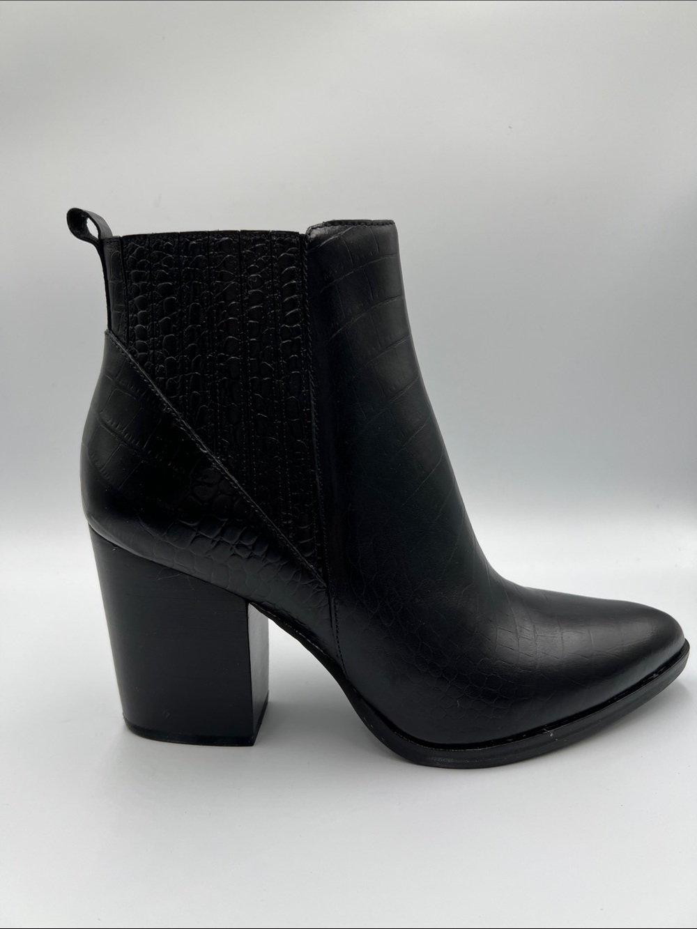 Marc Fisher Alva ankle boots black leather Chelsea heel pointed toe new 10